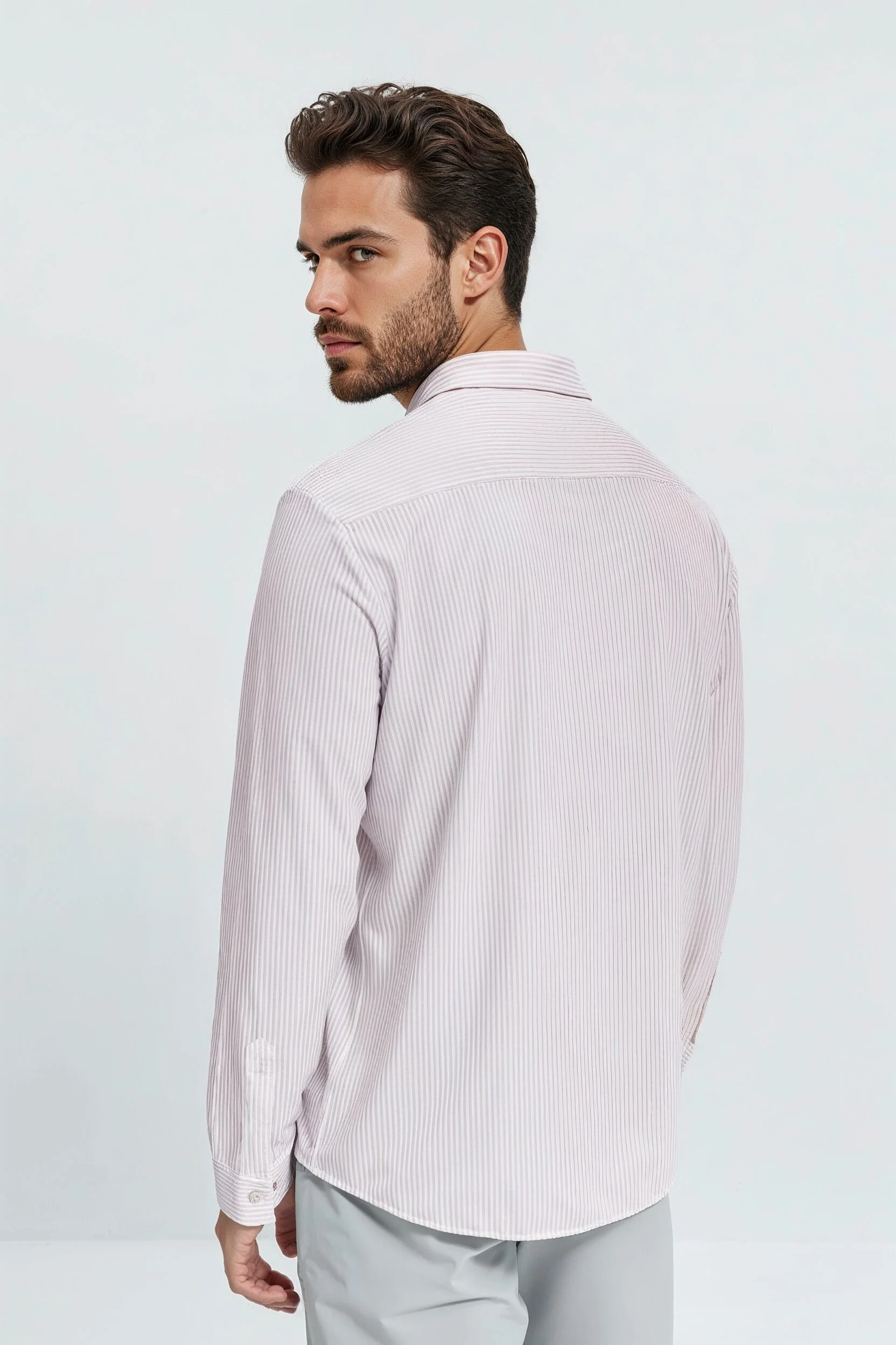 Camisa casual hombre estampado con rayas rosas regular - Image 5