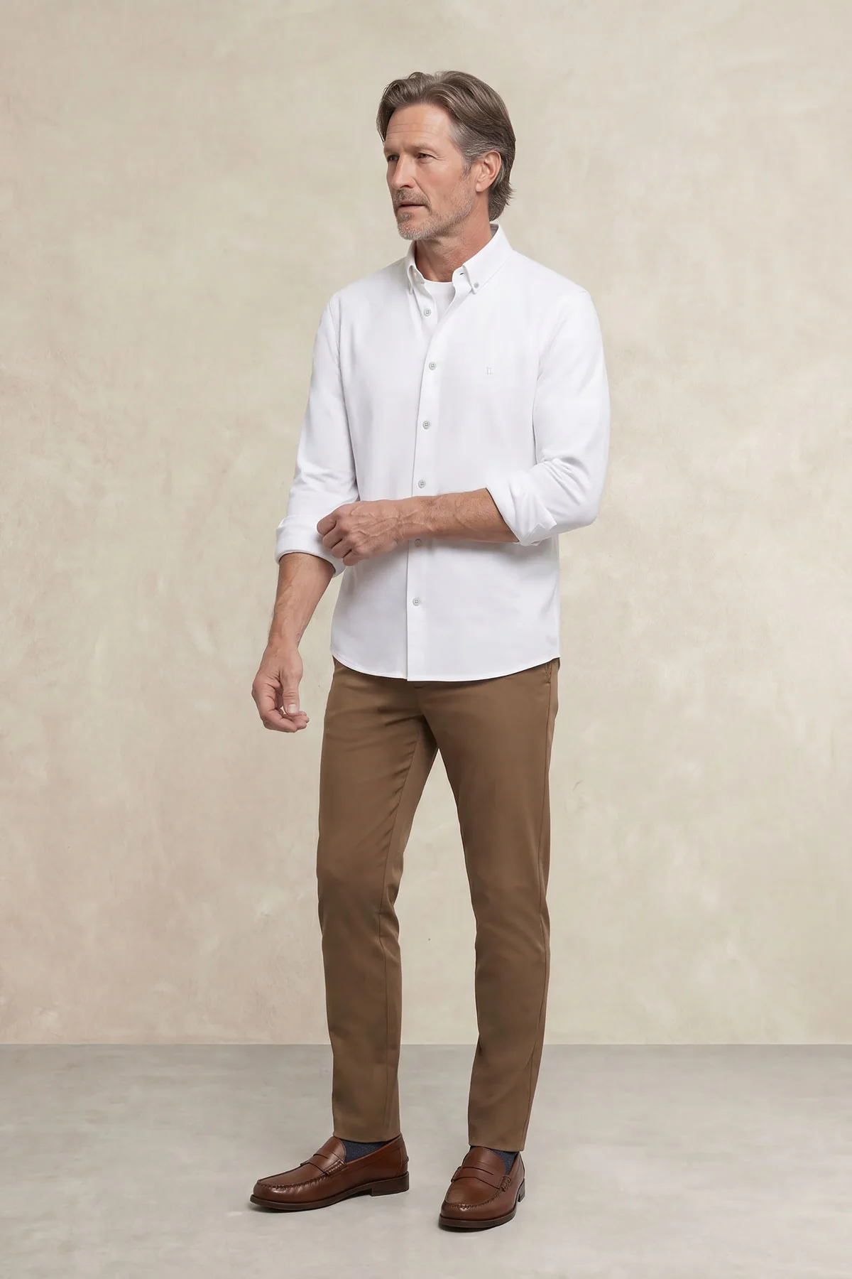 Camisa casual hombre blanco regular logo - Image 4