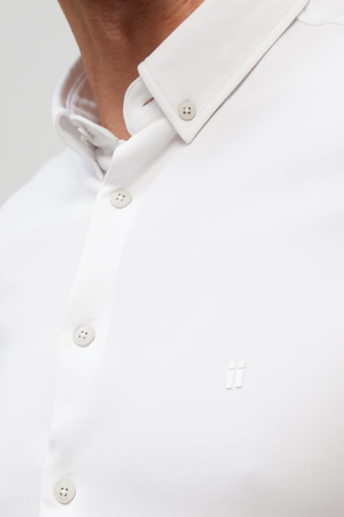 Camisa casual hombre blanco regular - Image 6