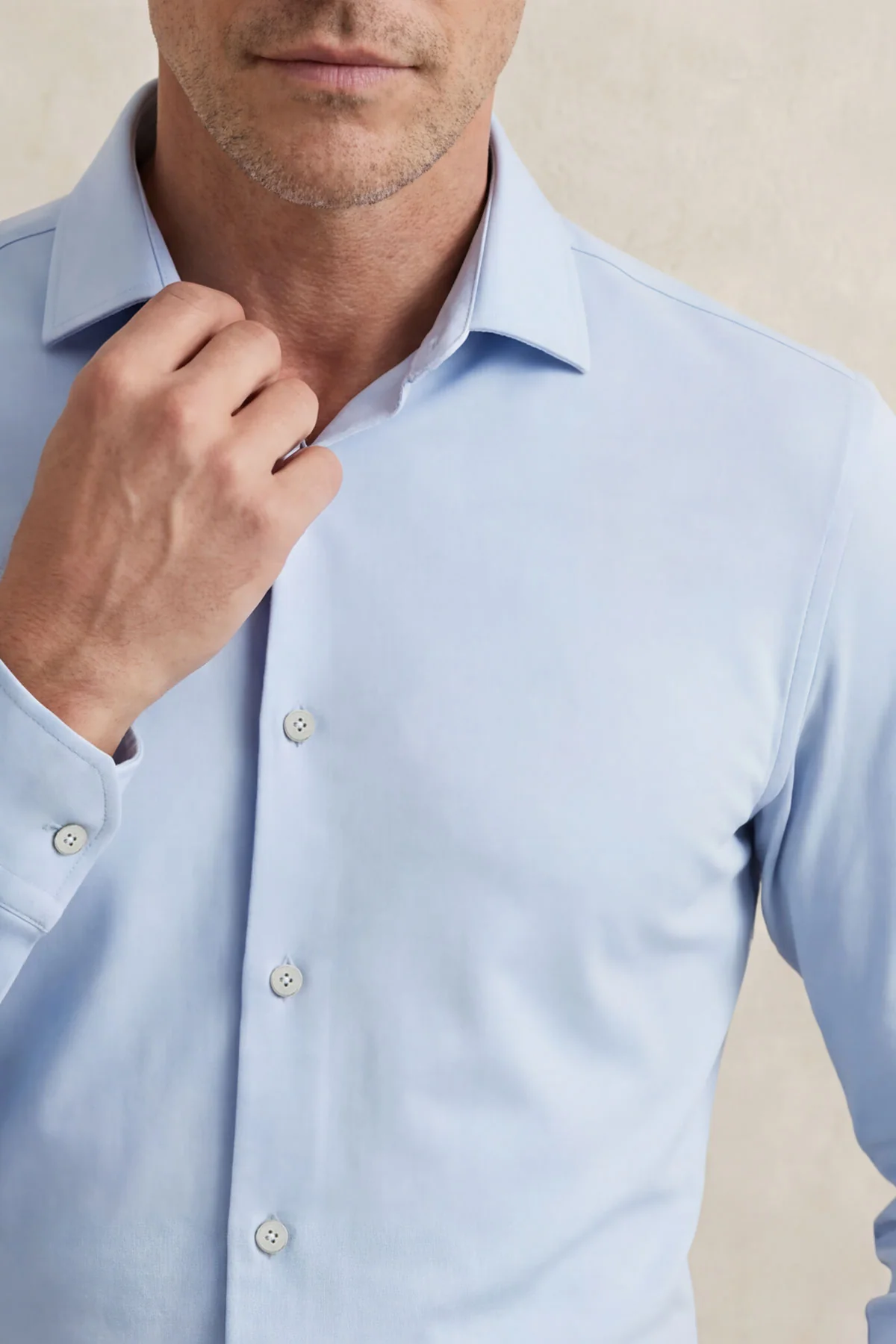 Camisa de vestir hombre celeste slim - Image 4