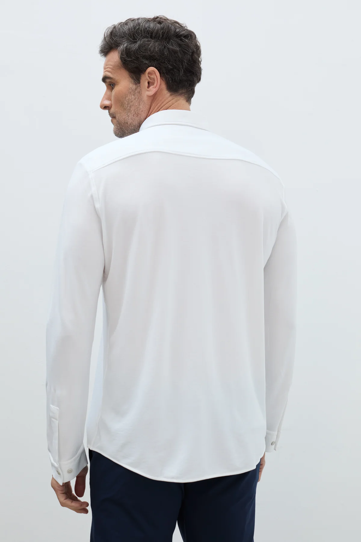 Camisa blanca casual regular hombre - Image 3