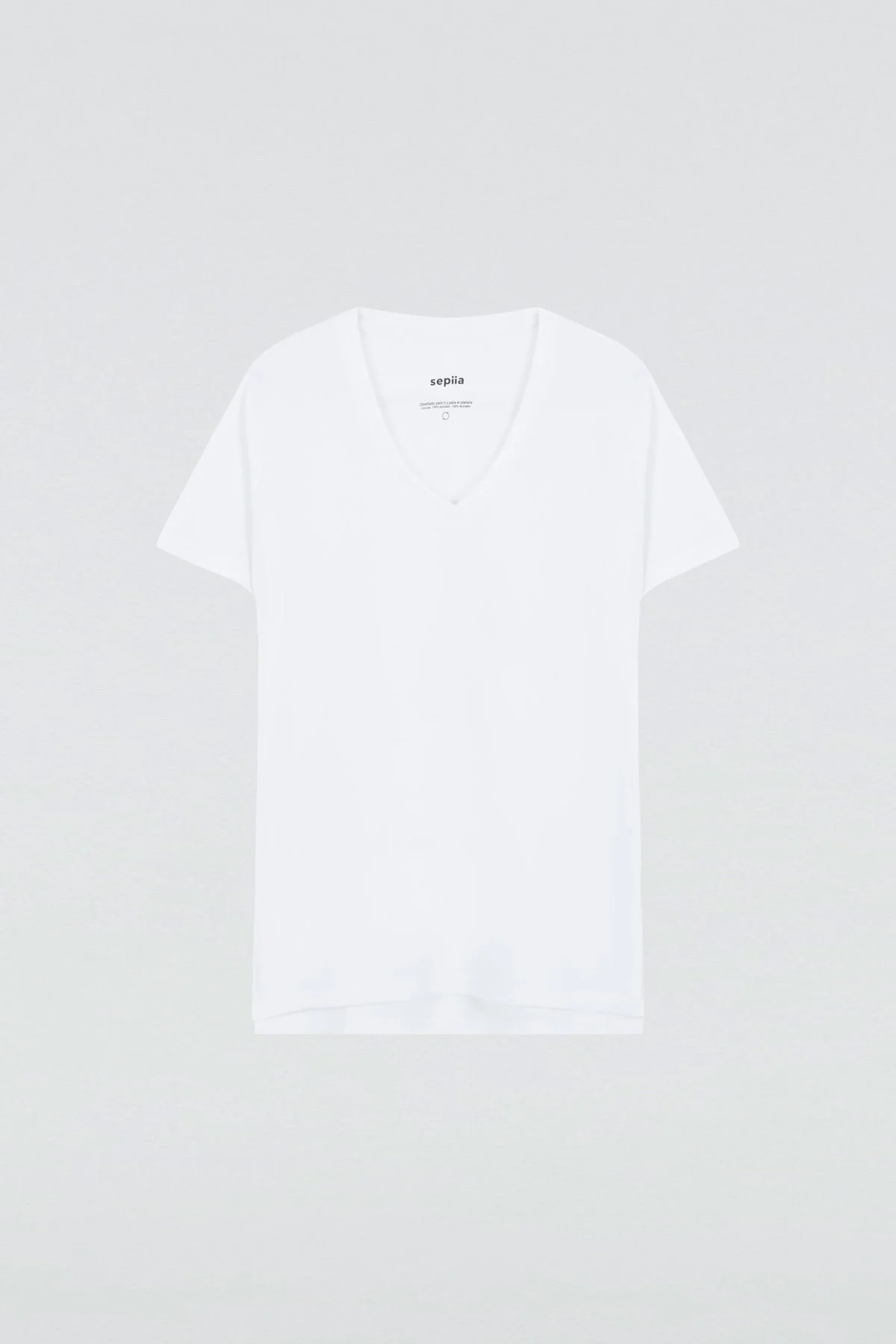 Camiseta cuella pico blanca mujer - Image 5
