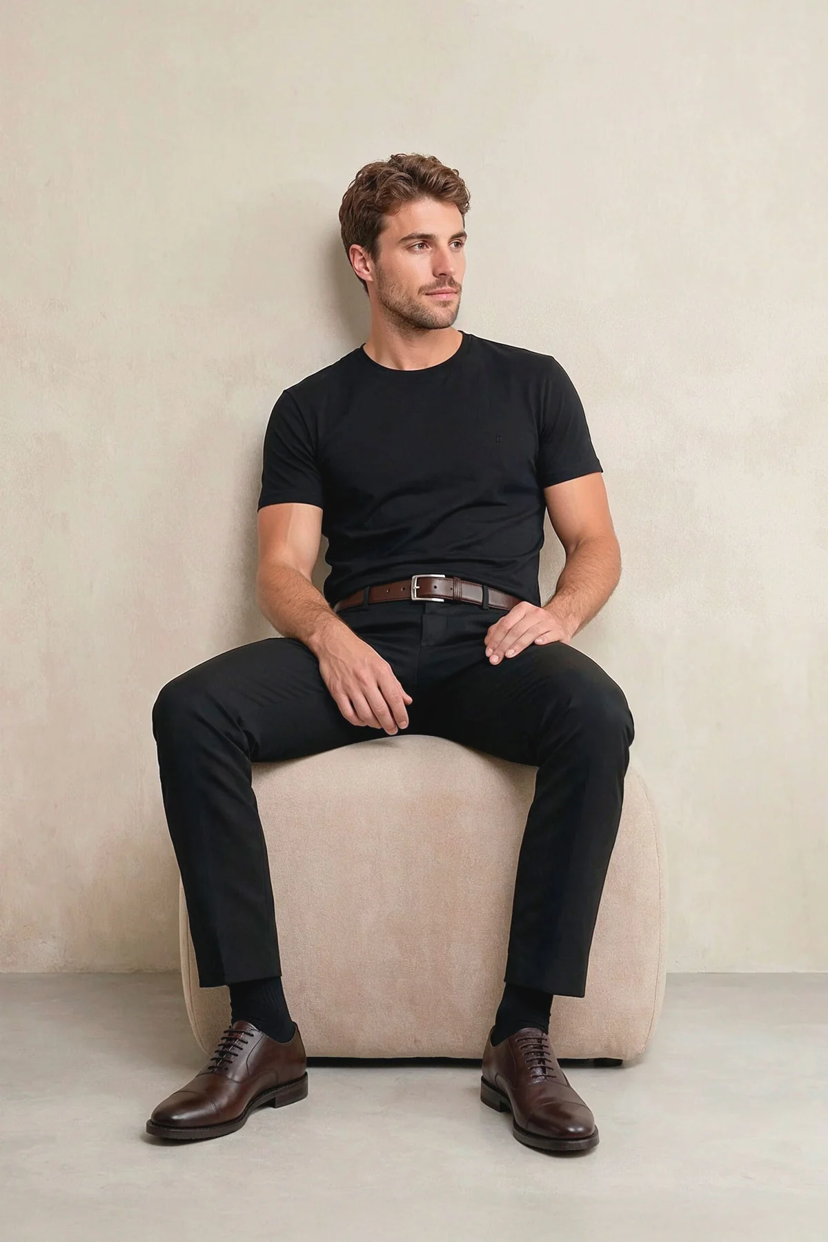 Camiseta hombre cuello redondo negra Soft - Image 4