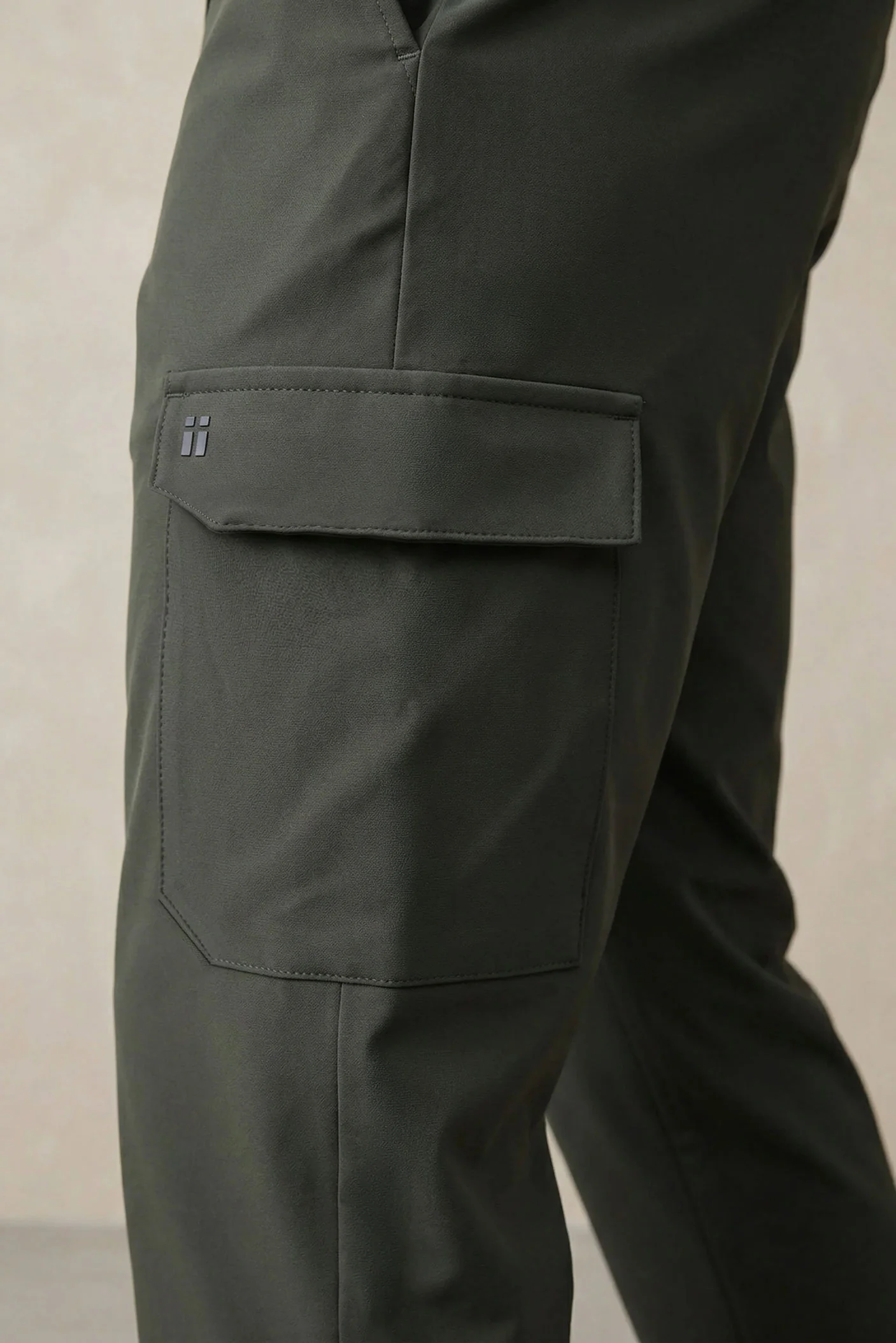 Pantalon cargo hombre verde Nova - Image 4